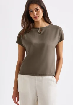 Shirt met uitsnijding