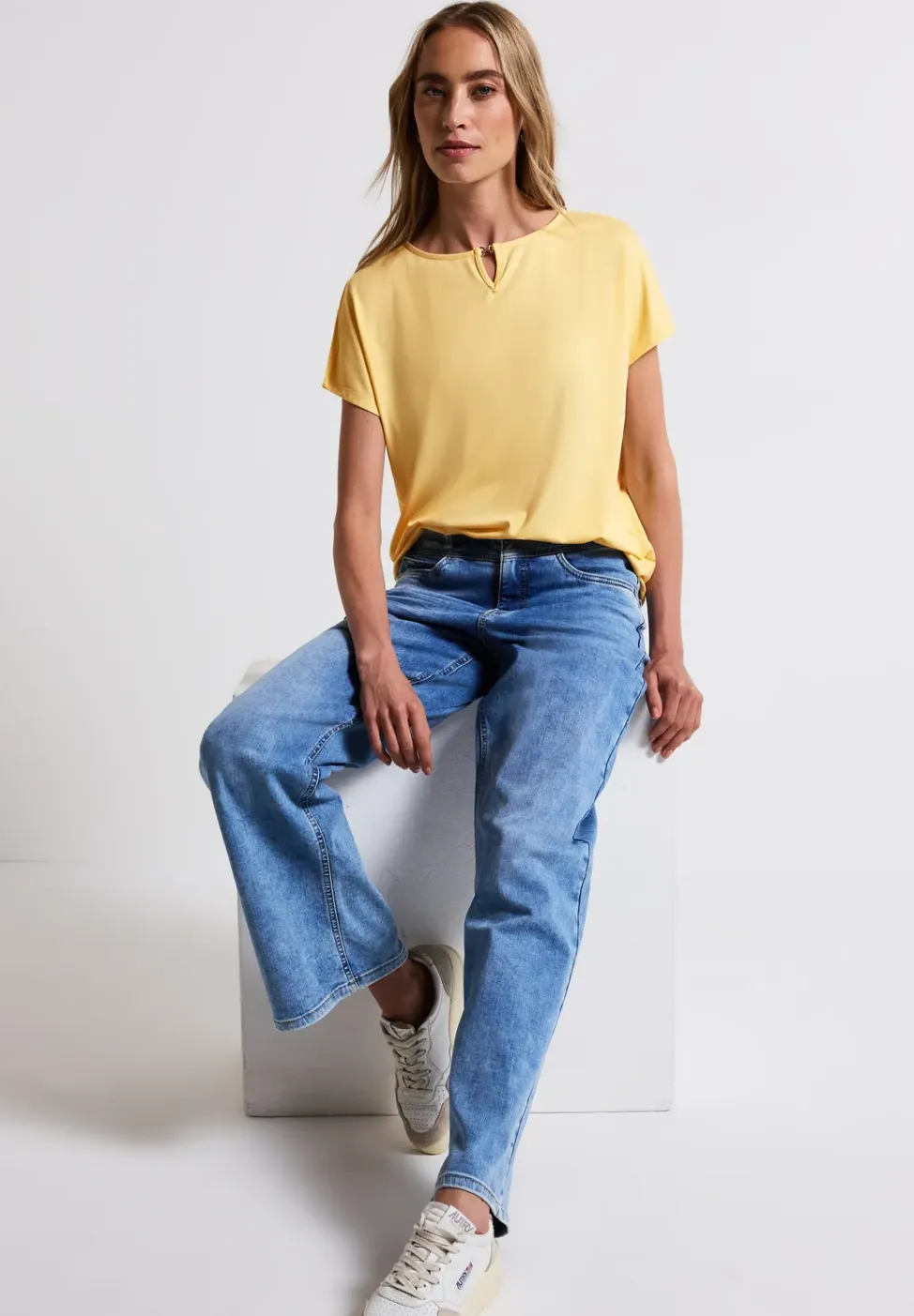 Shirt met uitsnijding