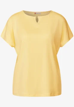 Shirt met uitsnijding