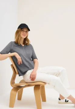 Shirt met V-hals en gewassen look