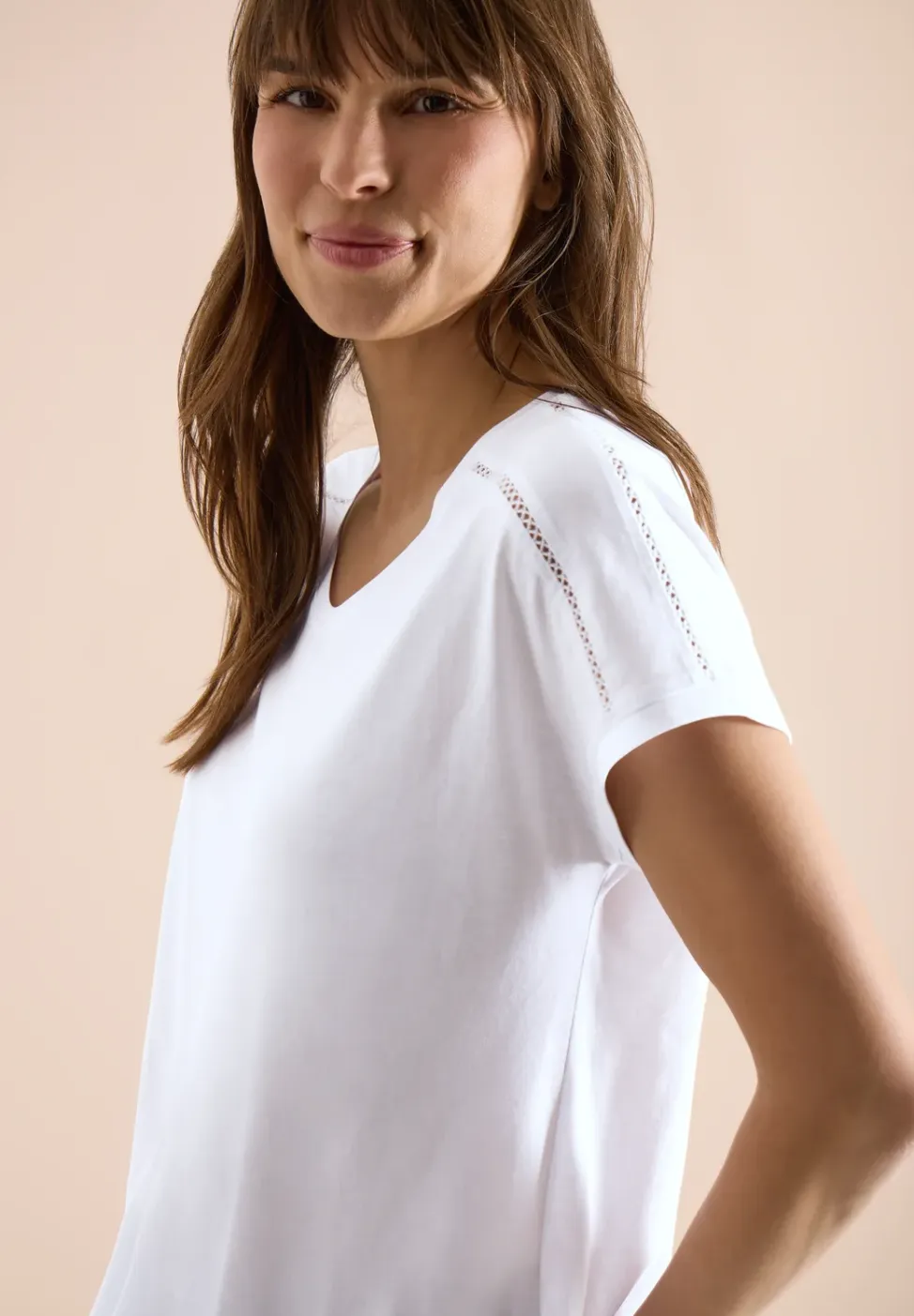 Shirt met V-hals en kanten detail