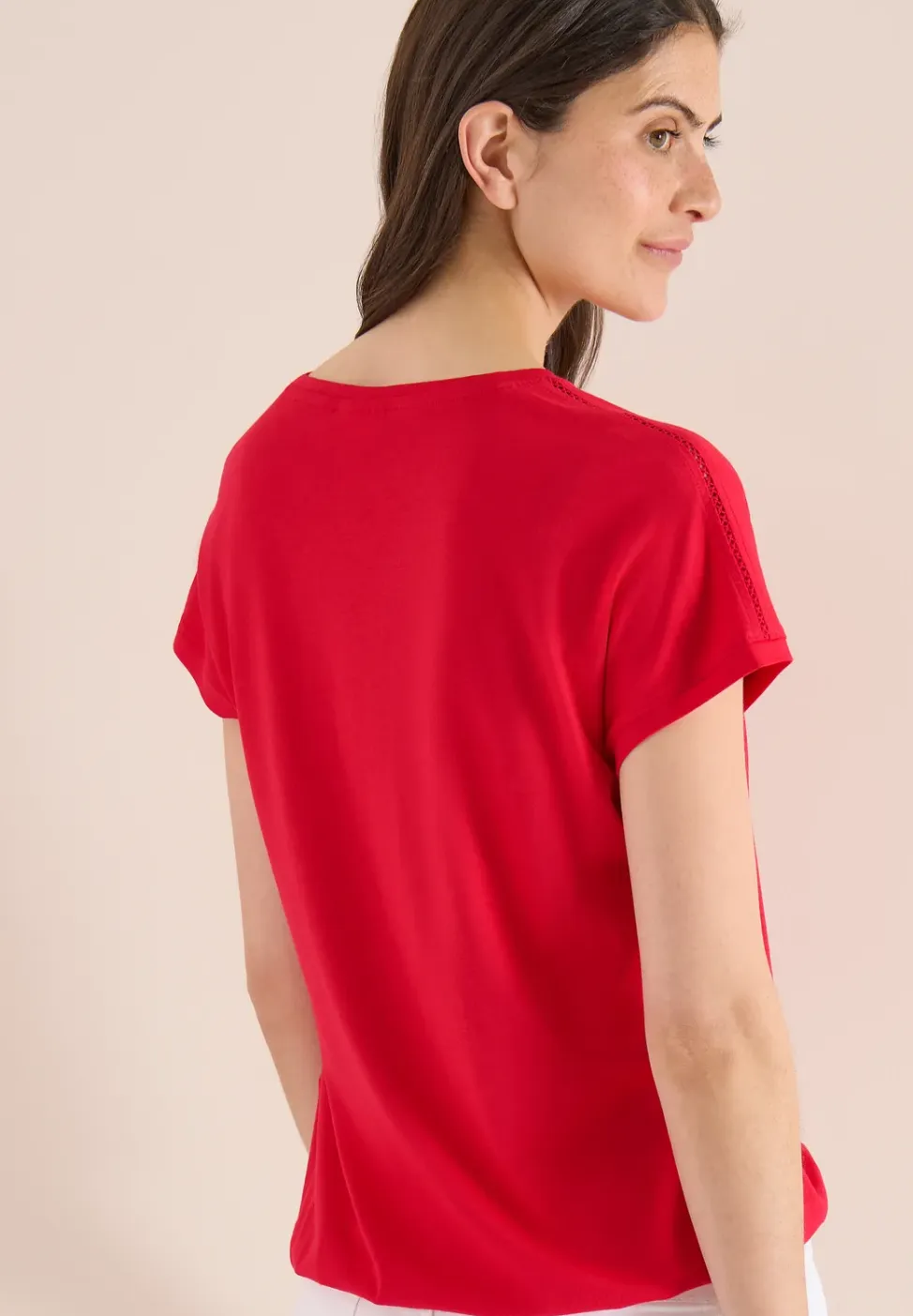 Shirt met V-hals en kanten detail
