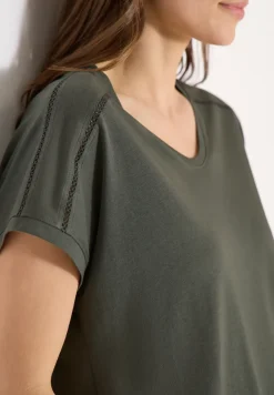 Shirt met V-hals en kanten detail