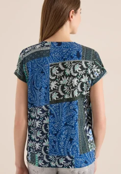 Shirt met V-hals en patchworkprint