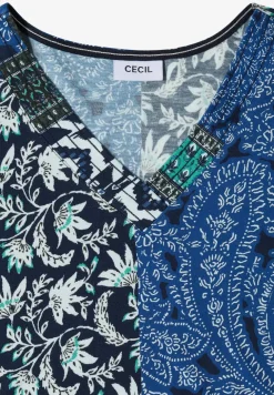 Shirt met V-hals en patchworkprint