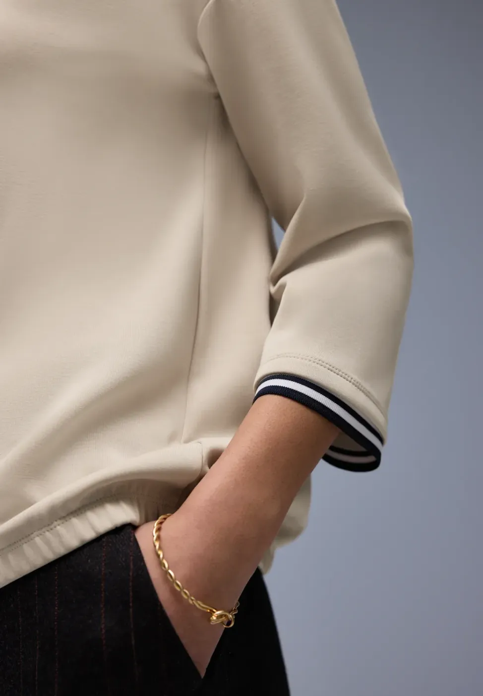Shirt met zijdeachtige look en details