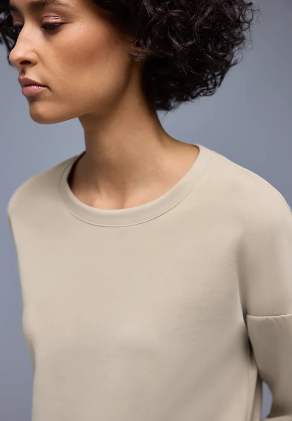 Shirt met zijdeachtige look en details
