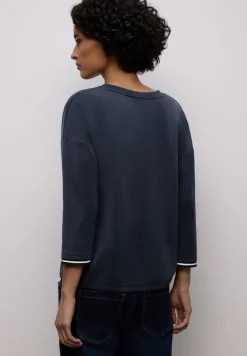 Shirt met zijdeachtige look en details