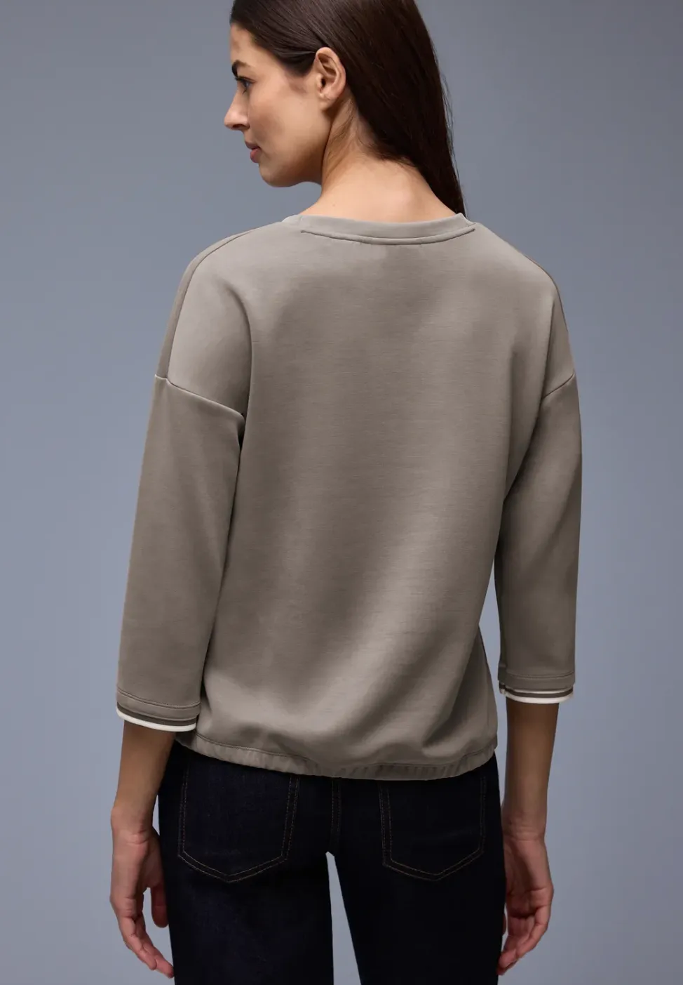 Shirt met zijdeachtige look en details
