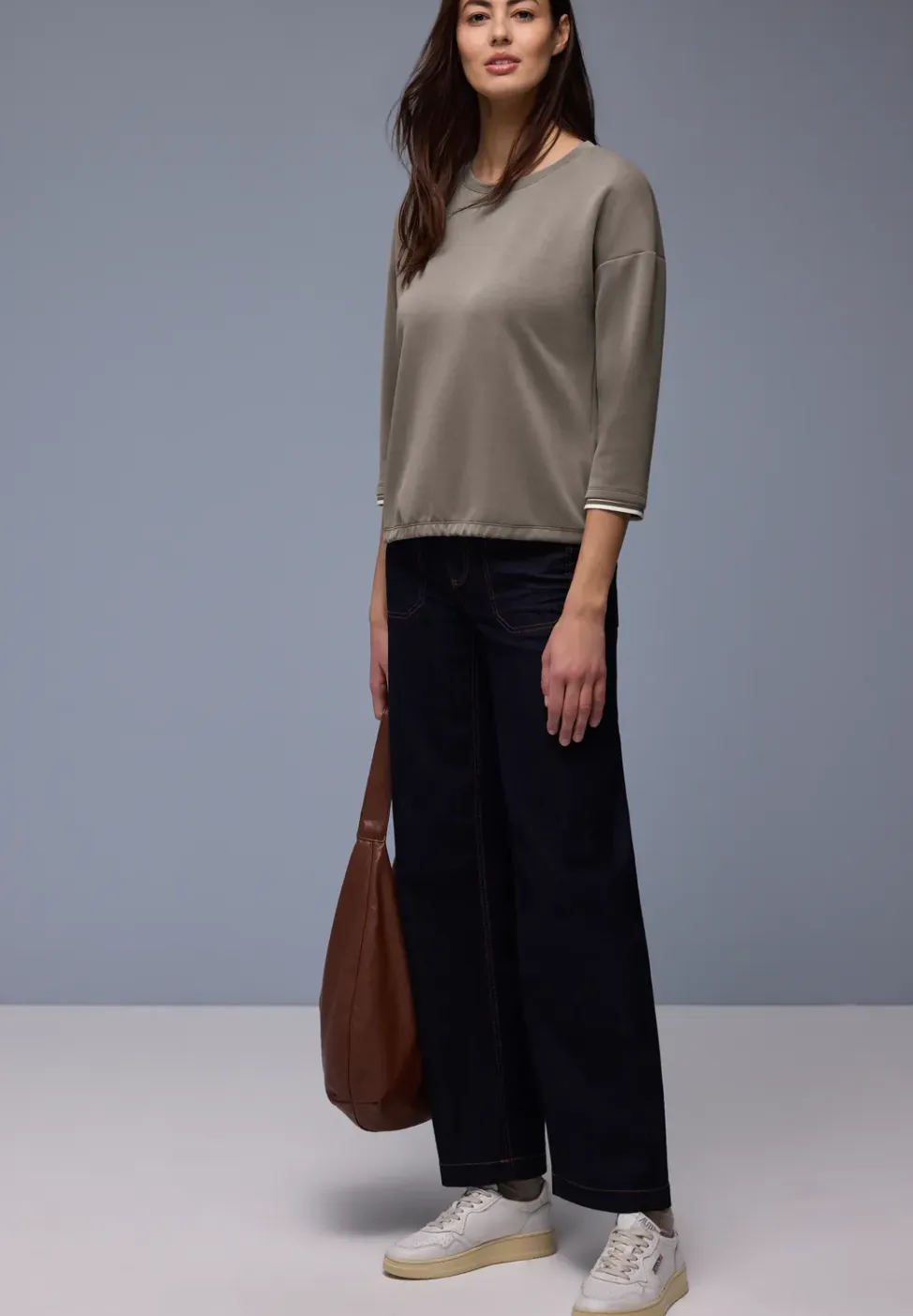 Shirt met zijdeachtige look en details