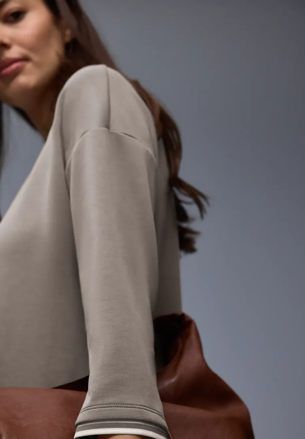 Shirt met zijdeachtige look en details