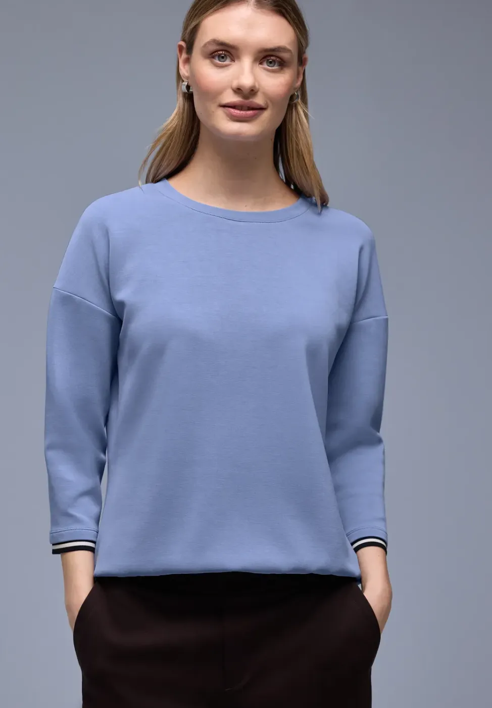 Shirt met zijdeachtige look en details