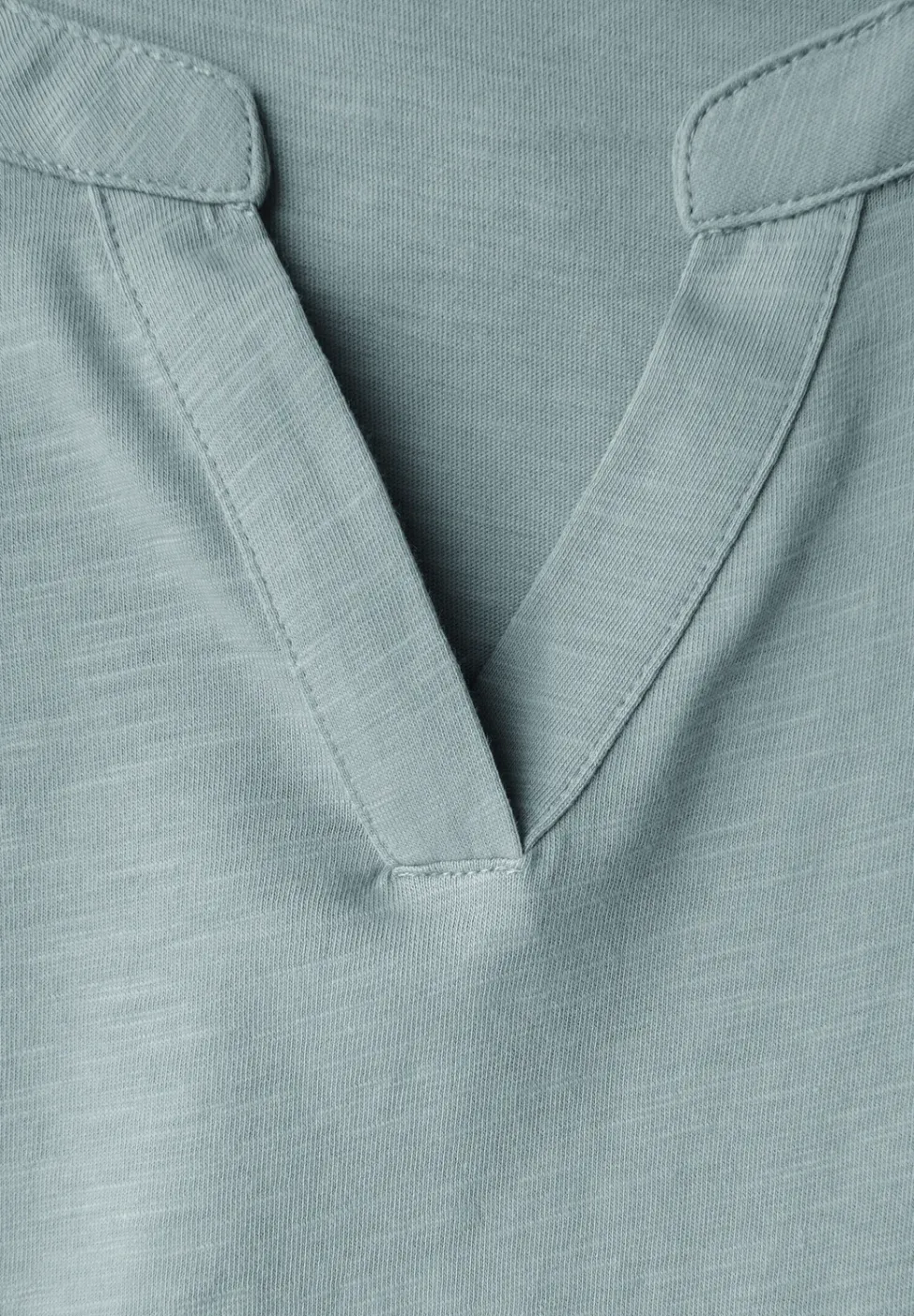 Shirt van jersey met gespleten hals