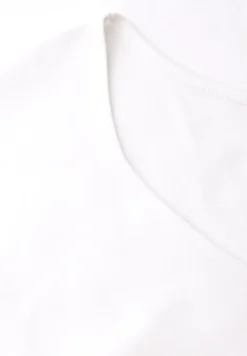 Shirt zonder mouwen met diamanten halslijn