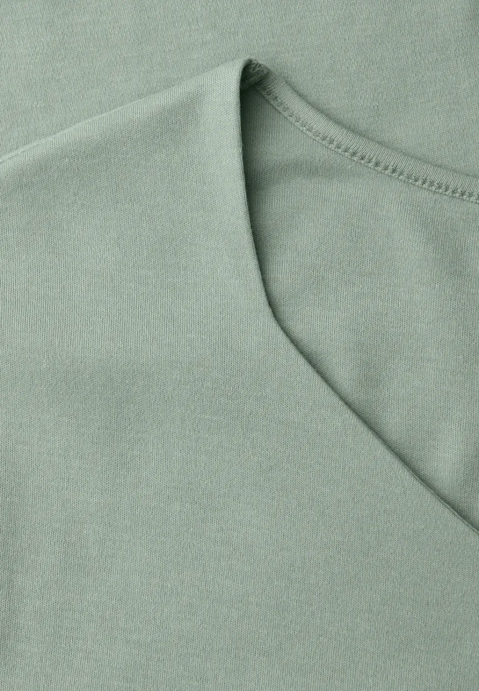 Shirt zonder mouwen met diamanten halslijn