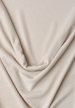Silk-Look top met watervalhalslijn