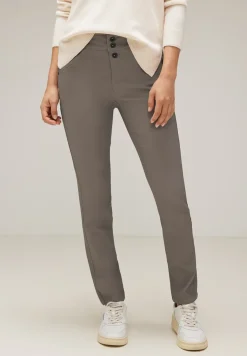 Slim fit broek met coating