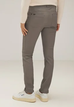 Slim fit broek met coating