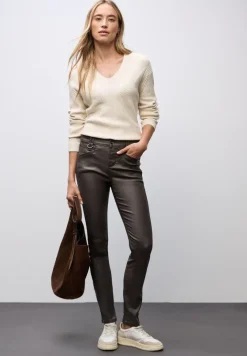 Slim Fit gecoate broek