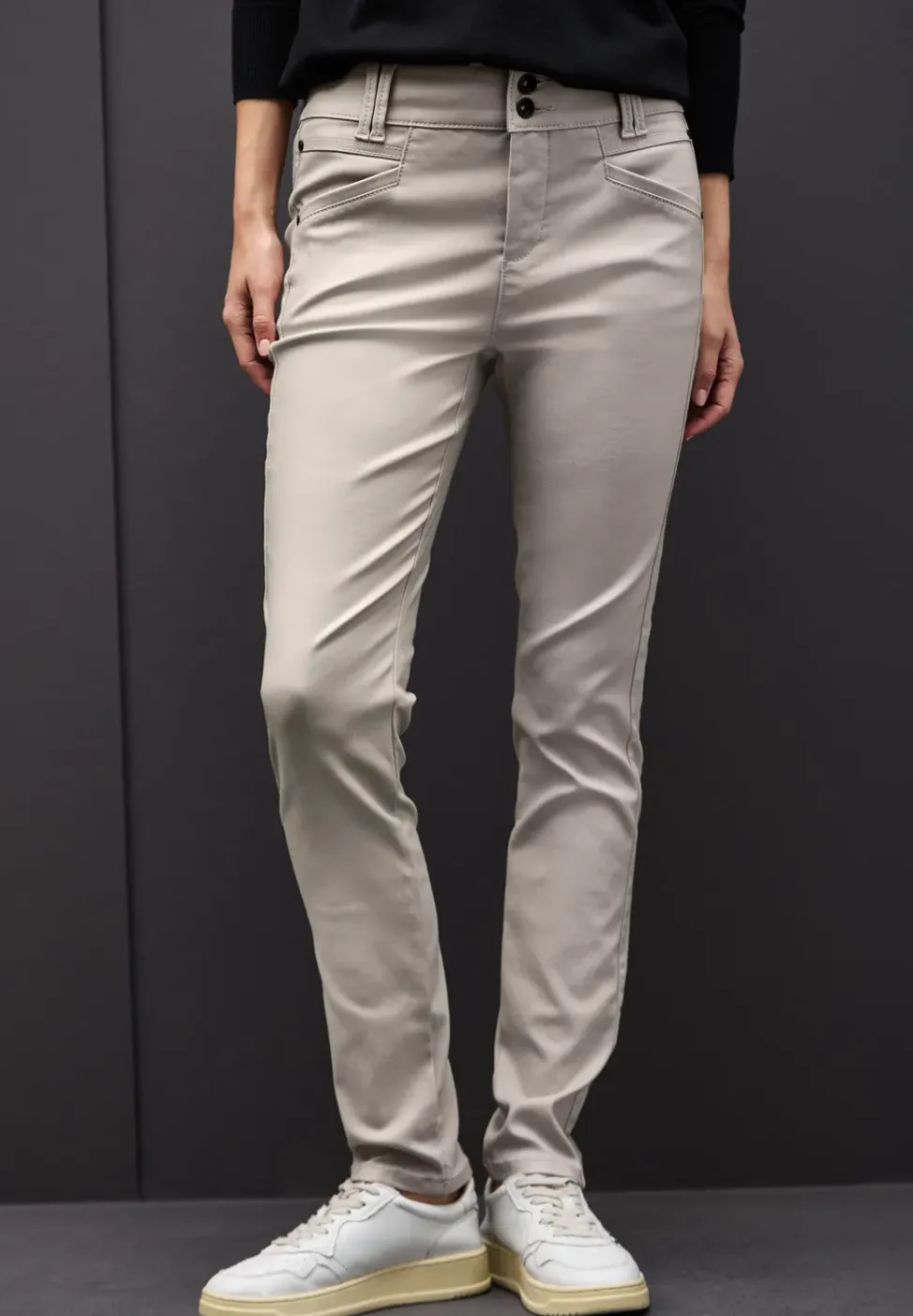 Slim Fit gecoate broek