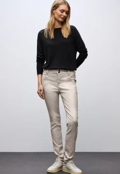 Slim Fit gecoate broek