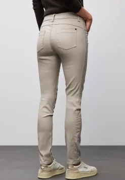 Slim Fit gecoate broek