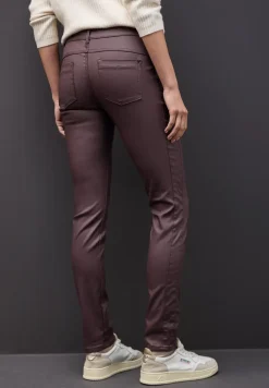 Slim Fit gecoate broek