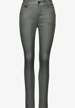 Slim Fit gecoate broek