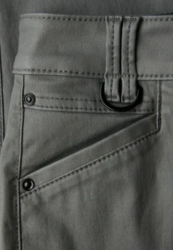Slim Fit gecoate broek