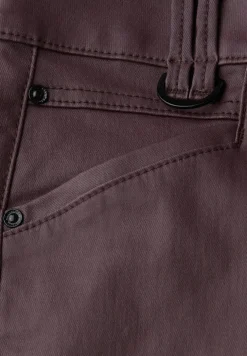 Slim Fit gecoate broek