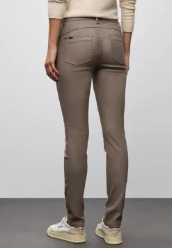 Slim Fit gecoate broek