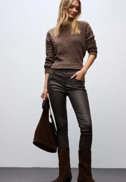 Slim Fit gecoate broek