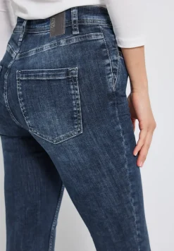 Slim Fit jeans