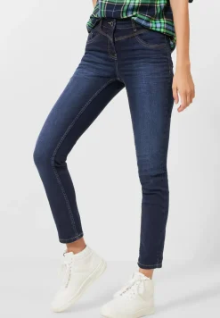 Slim fit jeans
