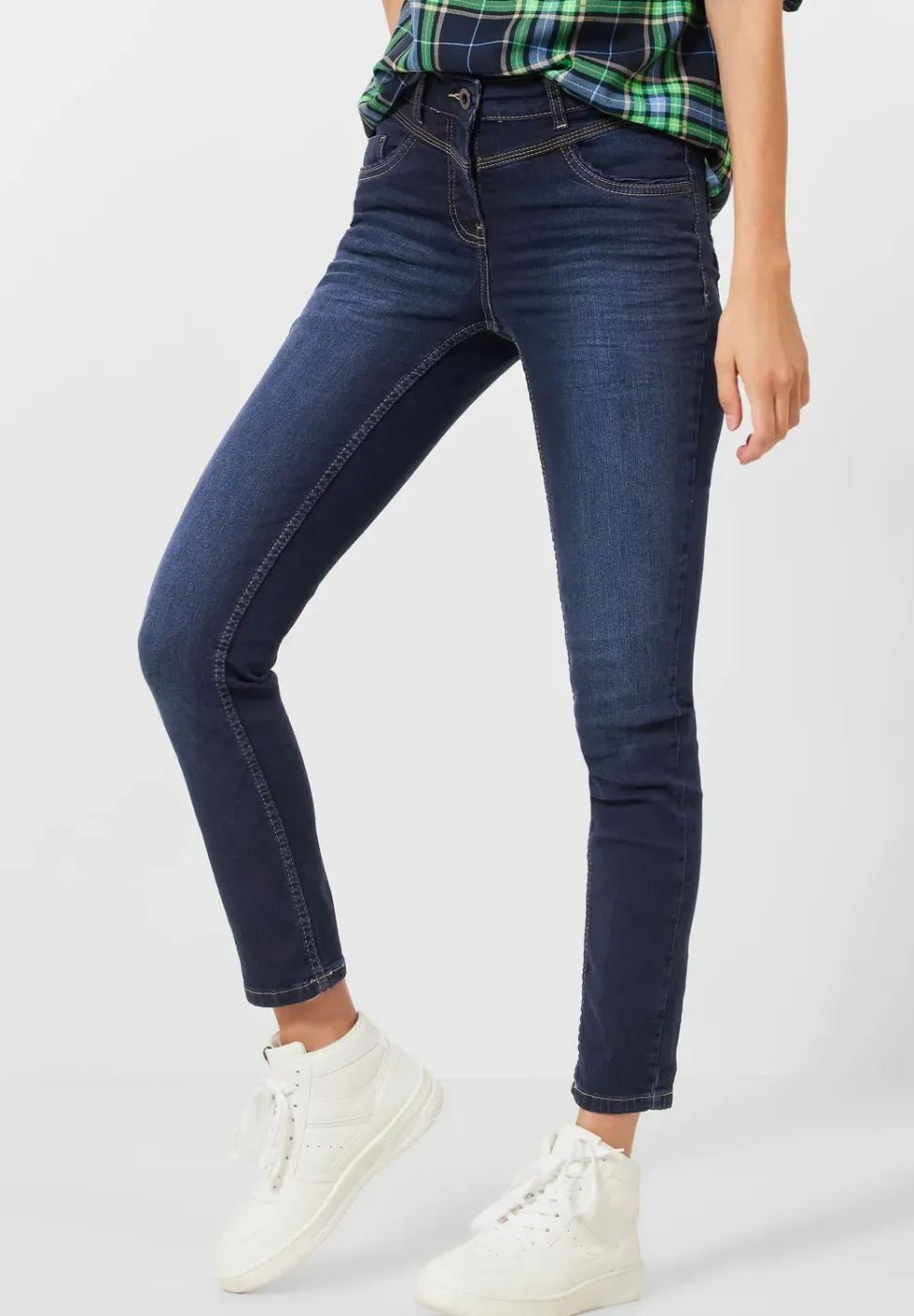 Slim fit jeans