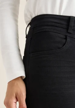 Slim Fit jeans