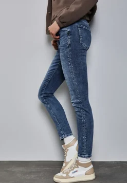 Slim Fit jeans