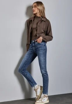 Slim Fit jeans