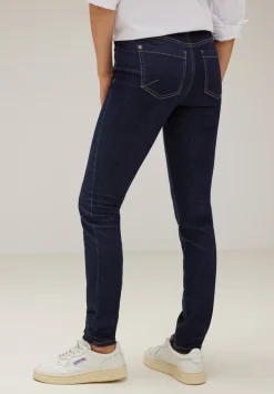 Slim fit jeans