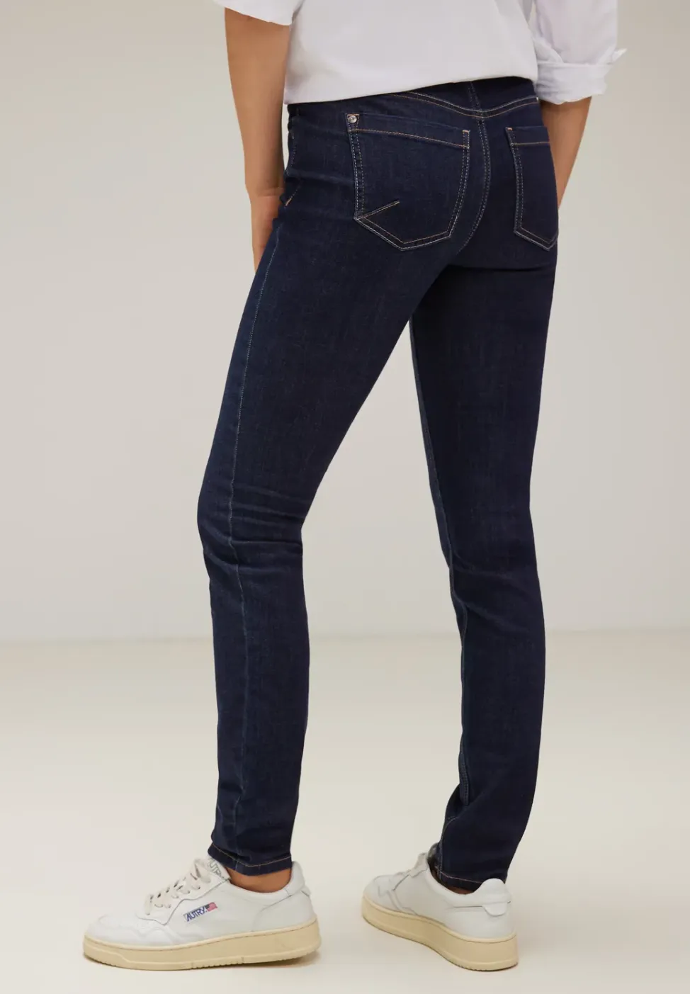 Slim fit jeans