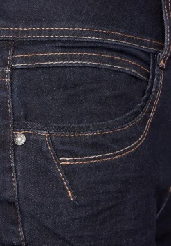 Slim fit jeans