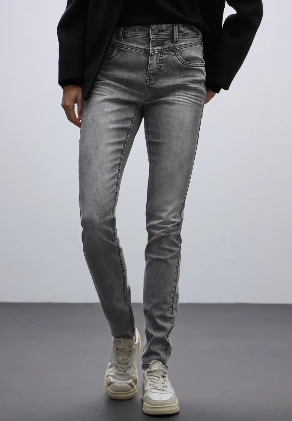Slim Fit jeans