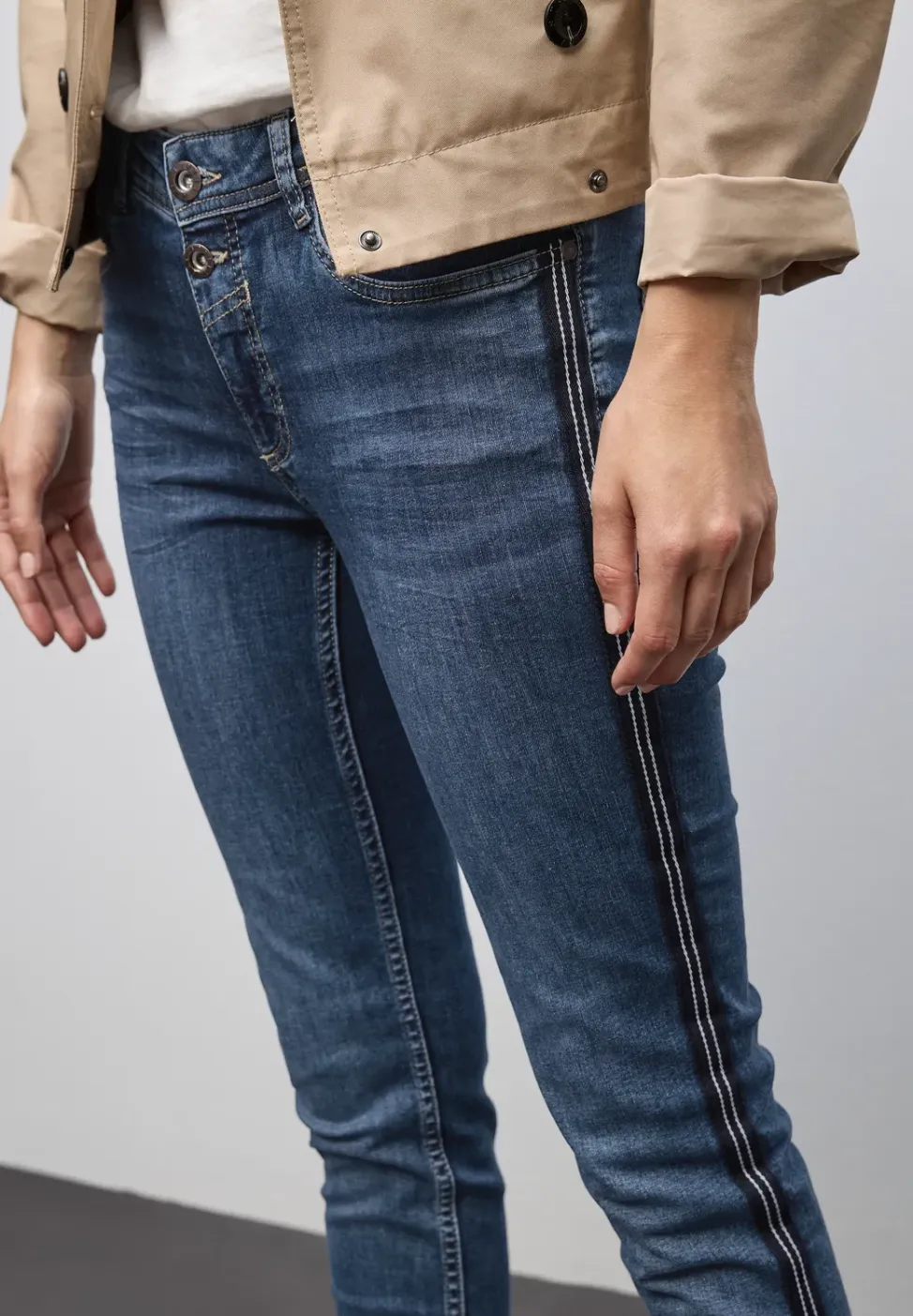 Slim Fit jeans
