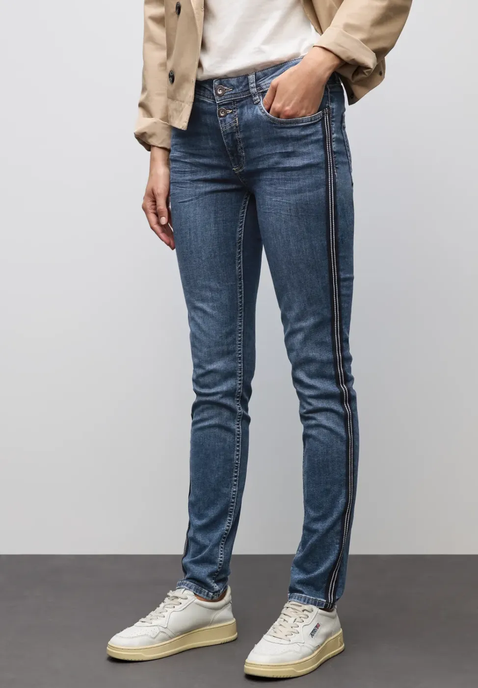Slim Fit jeans