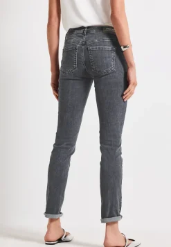 Slim Fit jeans