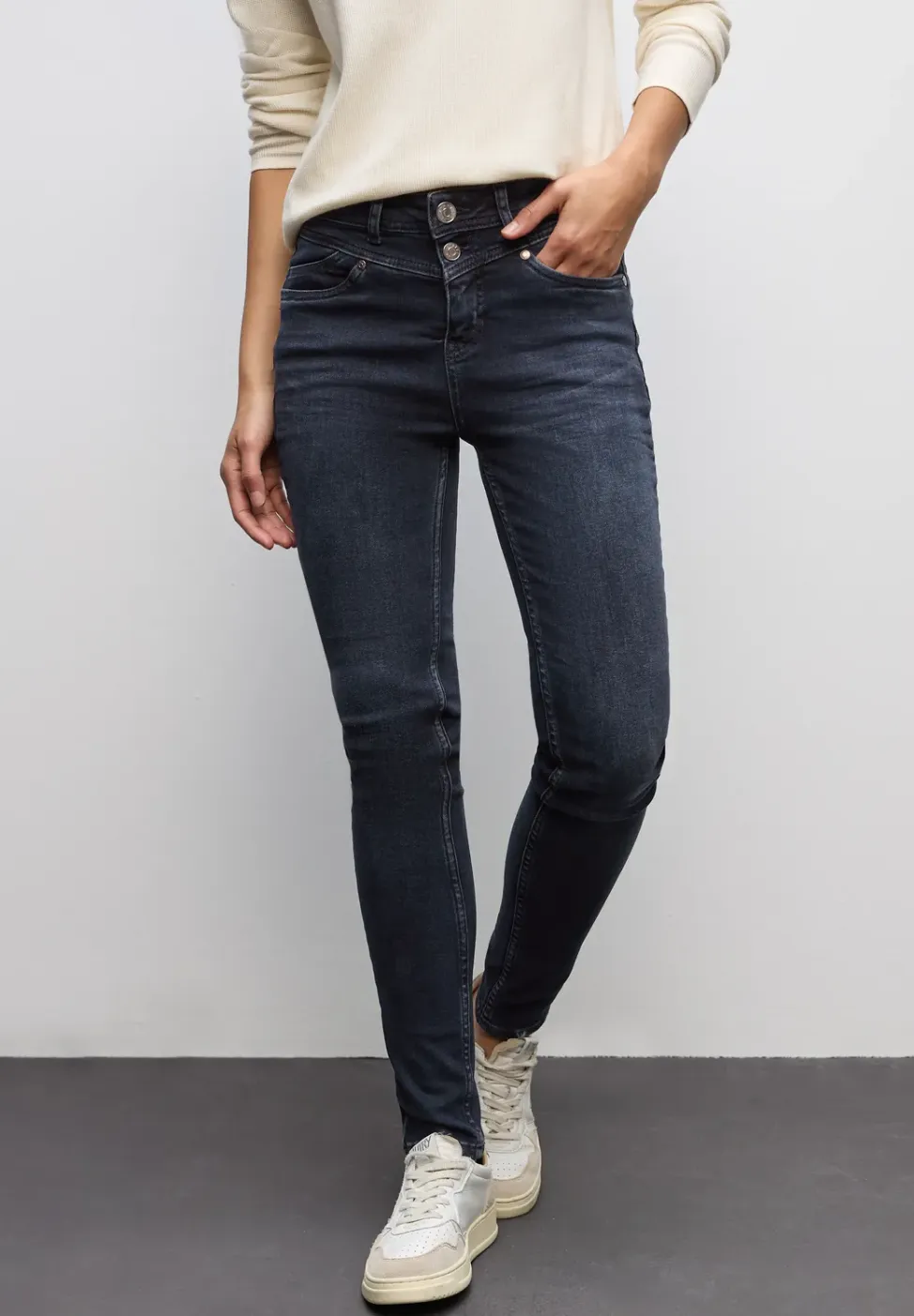 Slim Fit jeans