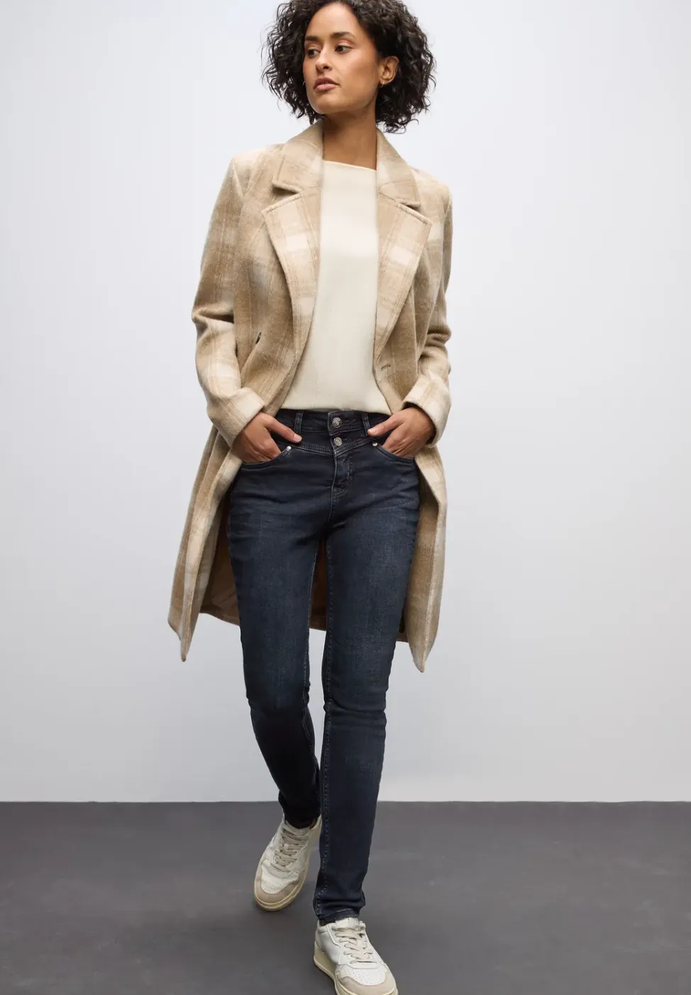 Slim Fit jeans