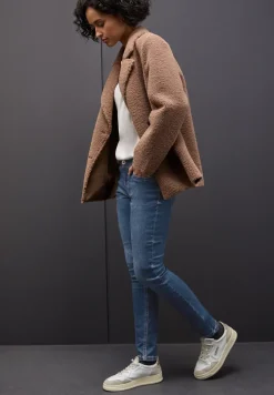 Slim Fit jeans