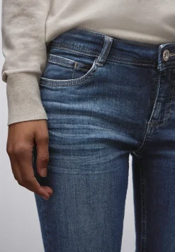 Slim Fit jeans