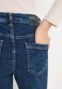 Slim Fit jeans